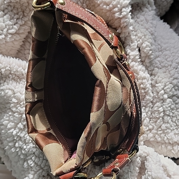 Vintage COACH handbag - Picture 2 of 3